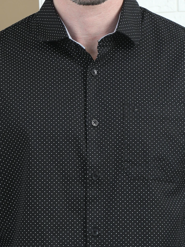 Upper Luxe,Polka dot printed casual shirt with a classic fit-5