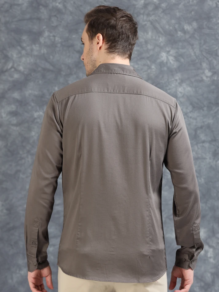 Upper Luxe,Comfort-fit opaque casual shirt for relaxed wear-4