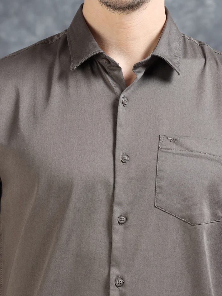 Upper Luxe,Comfort-fit opaque casual shirt for relaxed wear-5