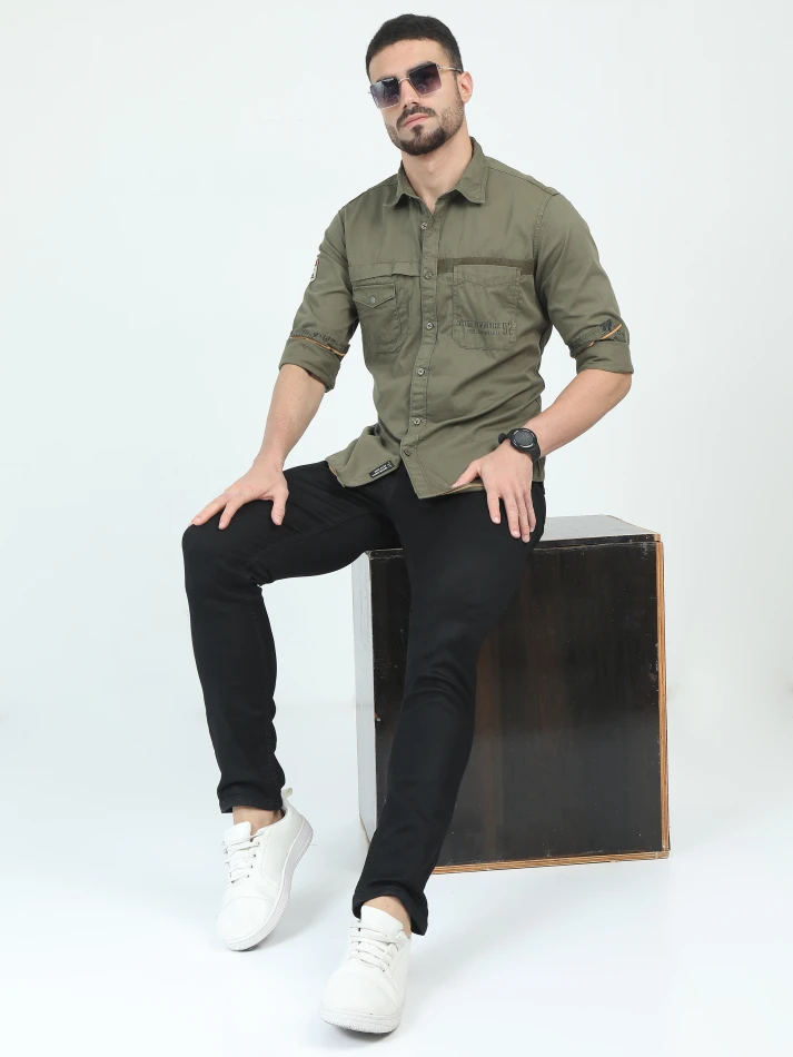 Upper Luxe,Classic opaque casual shirt with a relaxed fit-0