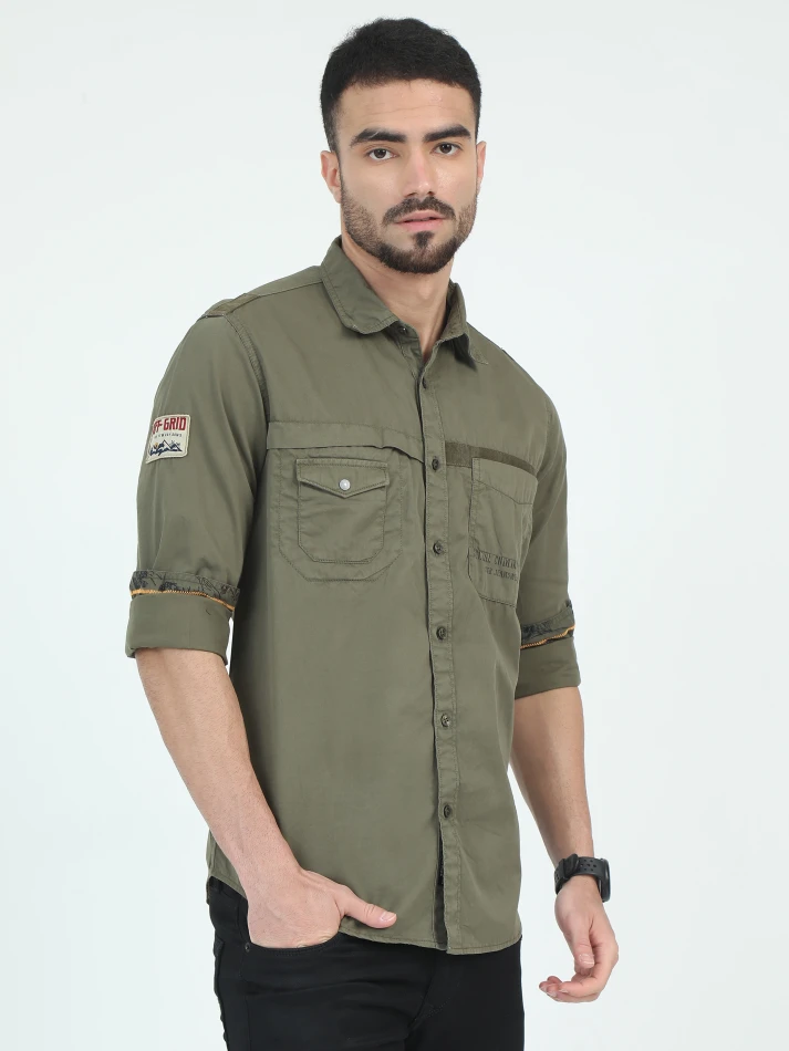 Upper Luxe,Classic opaque casual shirt with a relaxed fit-3