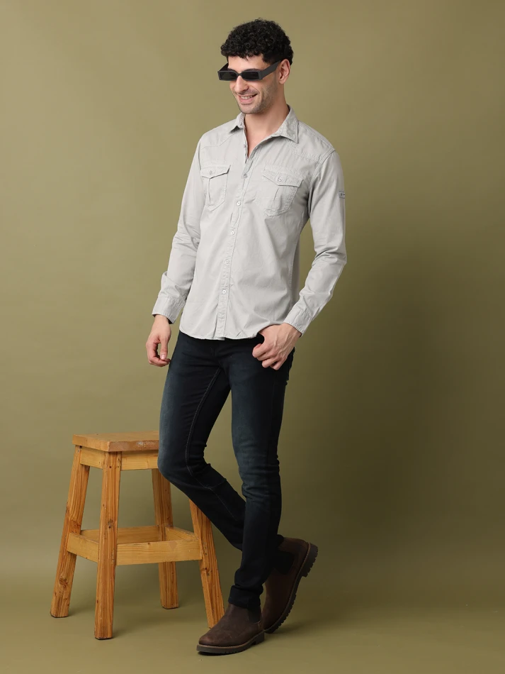 Upper Luxe,Solid cotton casual shirt with a classic fit