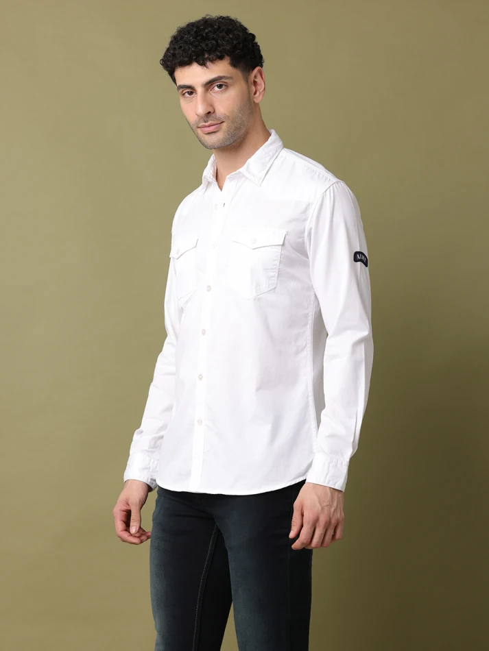 Upper Luxe,Solid cotton casual shirt with a classic fit-1