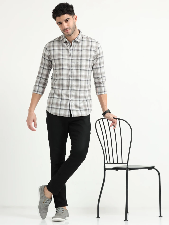 Upper Luxe,Tartan checks casual shirt with a comfortable fit-0