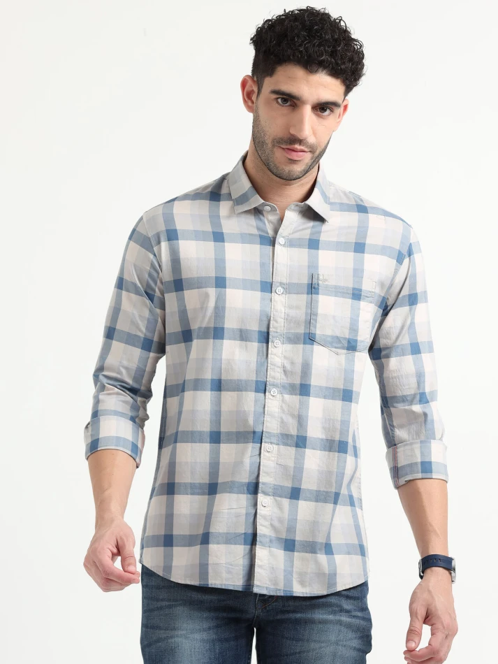 Upper Luxe,Comfortable opaque checked casual shirt for men-3