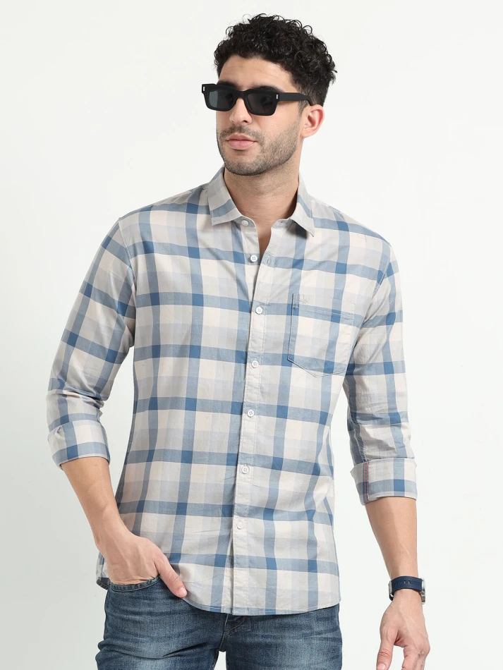 Upper Luxe,Comfortable opaque checked casual shirt for men-5