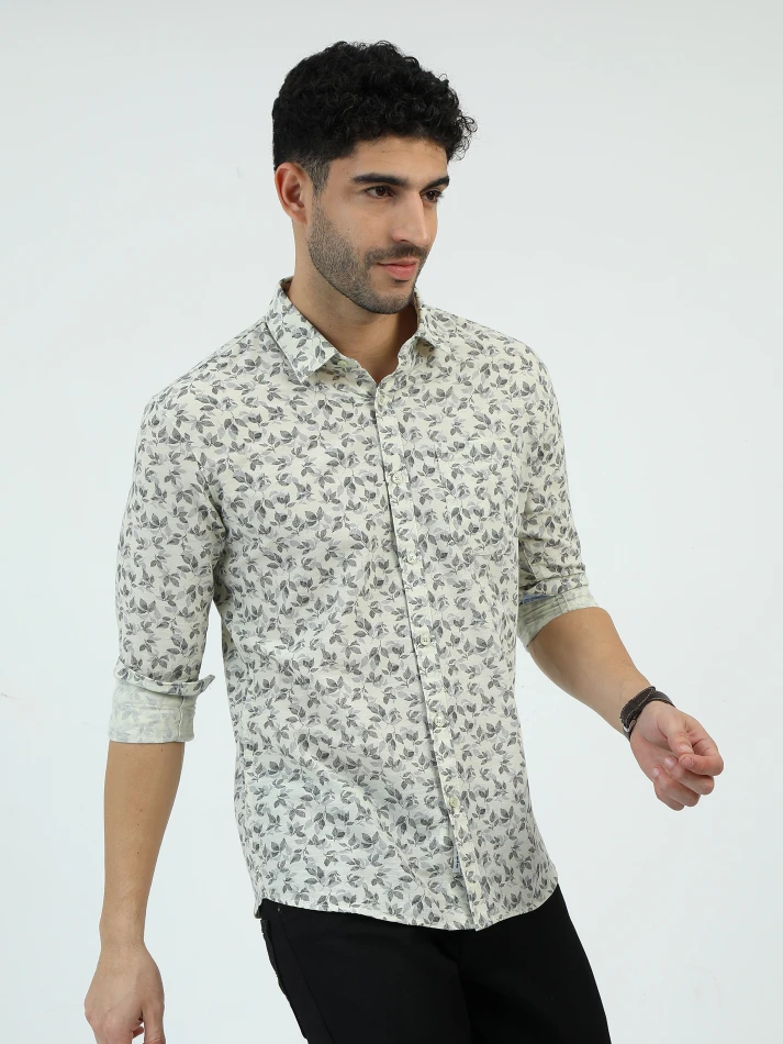 Upper Luxe,Standard floral opaque printed casual shirt-3