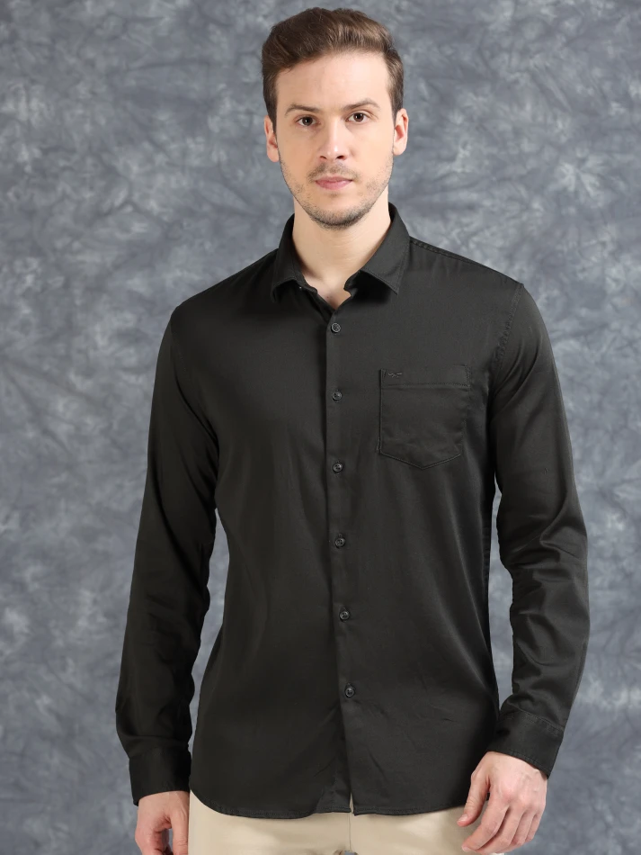 Upper Luxe,Comfort-fit opaque casual shirt for relaxed wear-1