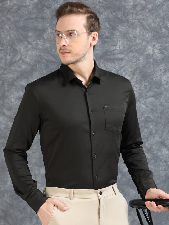 Upper Luxe,Comfort-fit opaque casual shirt for relaxed wear-2