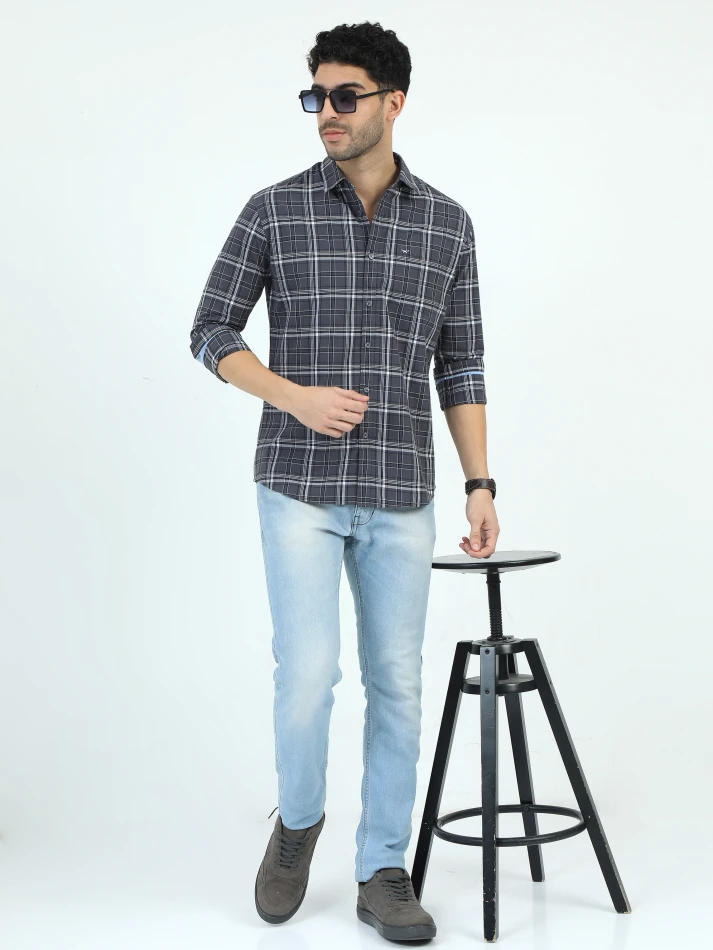 Upper Luxe,Trendy tartan checks casual shirt with opaque fabric-0