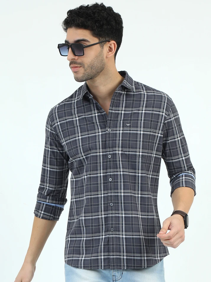 Upper Luxe,Trendy tartan checks casual shirt with opaque fabric-2