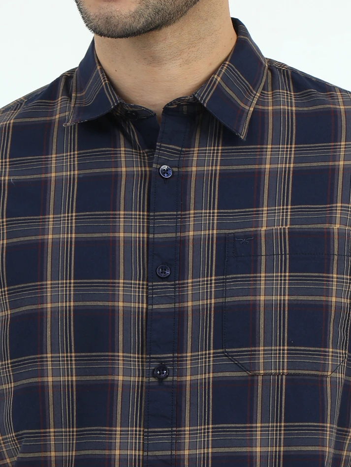 Upper Luxe,Trendy tartan checks casual shirt with opaque fabric-5