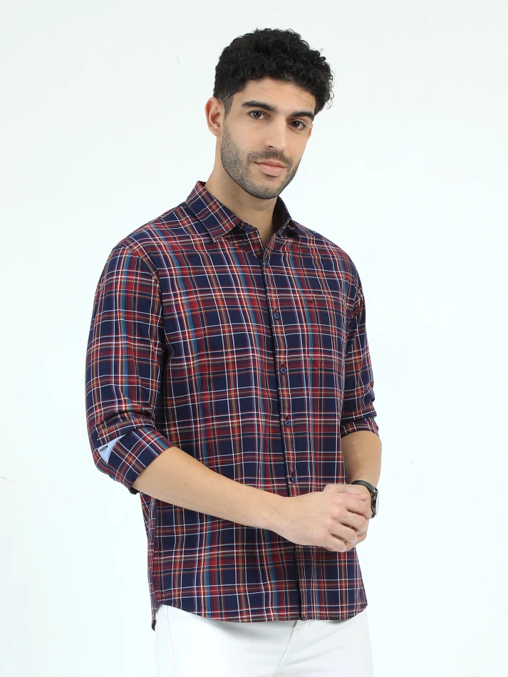 Upper Luxe,Trendy tartan checks casual shirt with opaque fabric-3