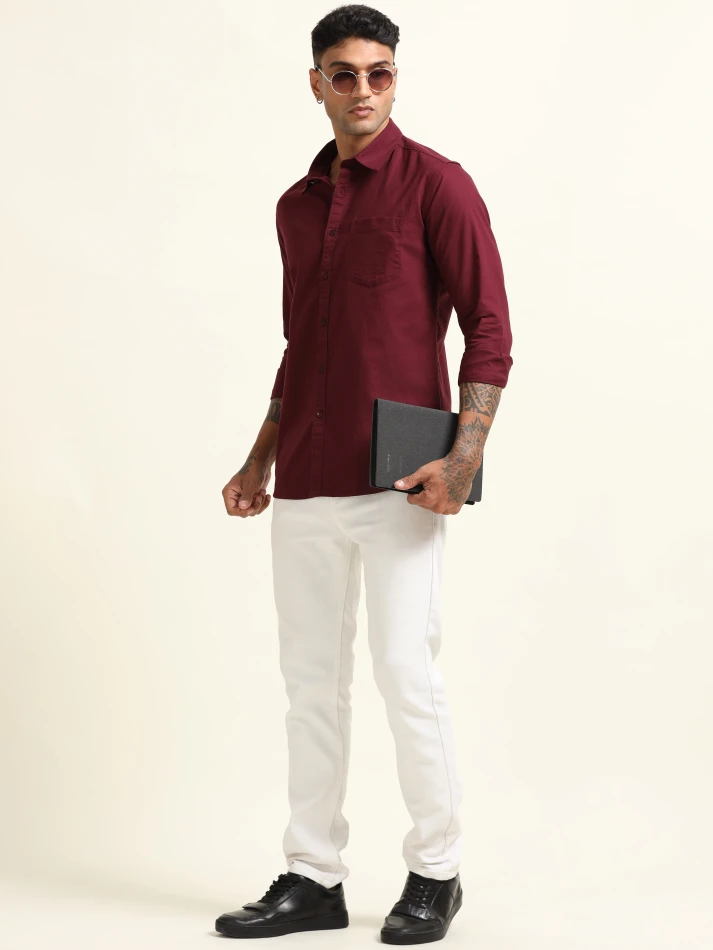 Upper Luxe,Solid cotton casual shirt with a classic fit-0