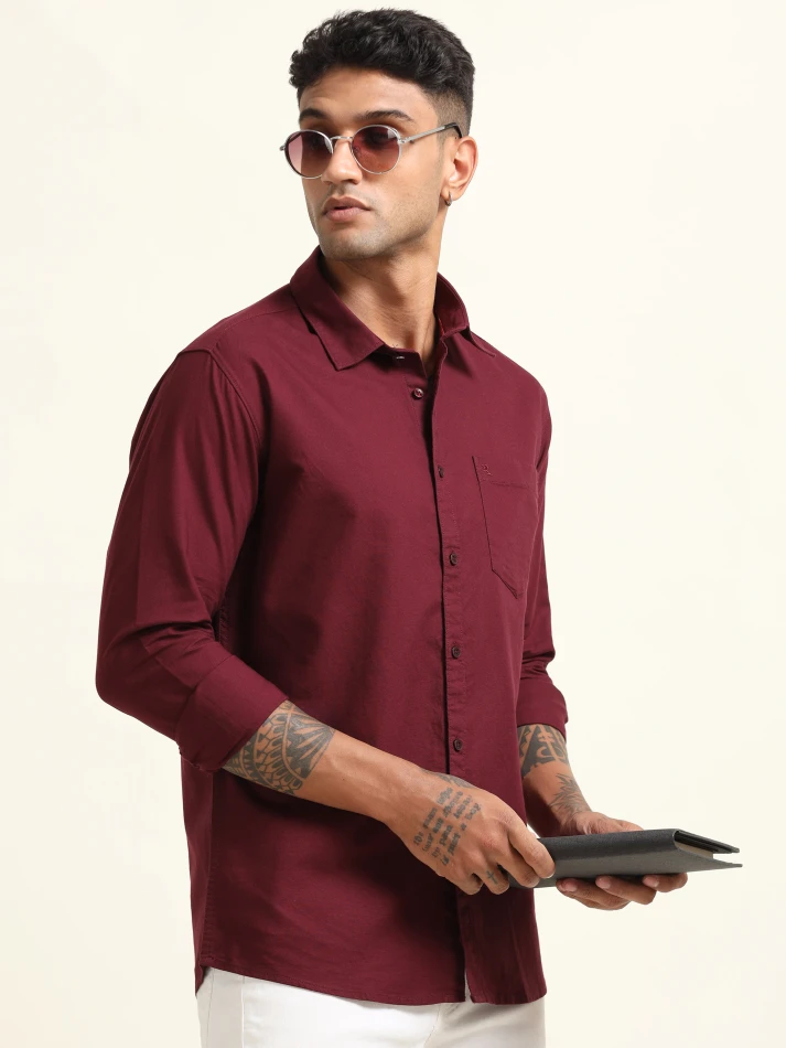 Upper Luxe,Solid cotton casual shirt with a classic fit-1