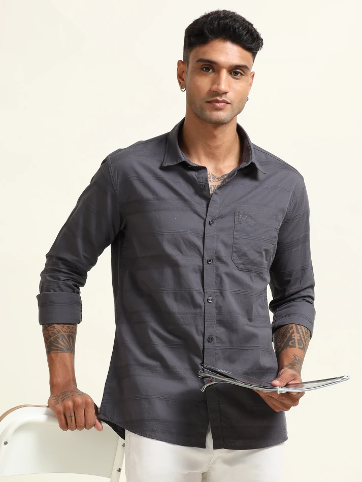 Upper Luxe,Textured cotton casual shirt with a spread collar-1