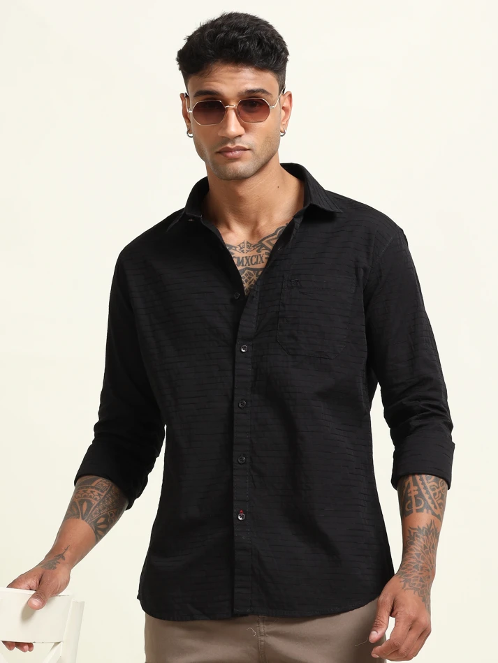 Upper Luxe,Textured cotton casual shirt with a spread collar-1