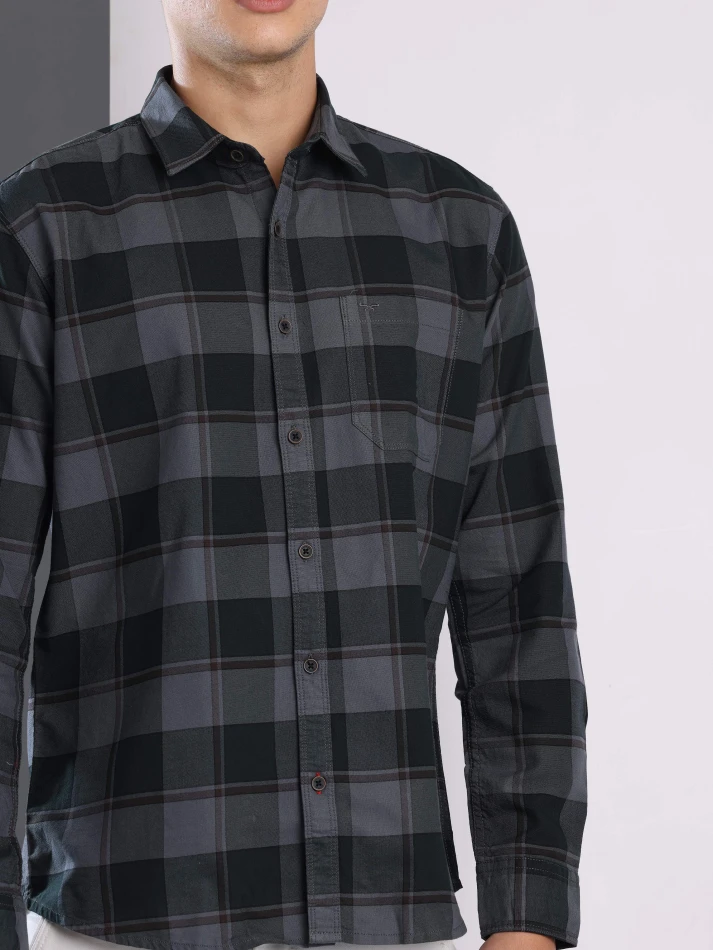 Upper Luxe,Premium fit tartan checked cotton casual shirt-5